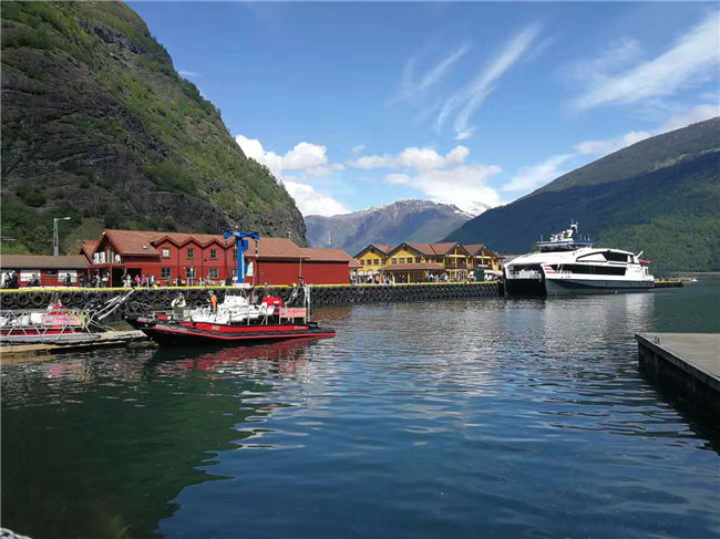 北歐+俄羅斯14日游集錦 挪威伏拉歐姆小鎮(zhèn)、挪威王宮和奧斯陸生命主題公園