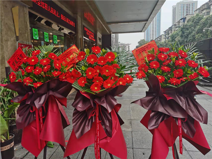 四川中青旅綿陽分社、綿陽市中旅假日旅行社、綿陽自來文化傳播有限公司24H自助售貨服務(wù)盛大開業(yè)