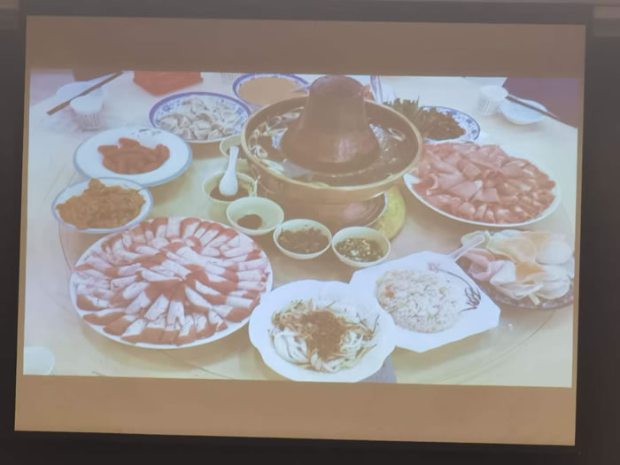 綿陽中旅行假日旅行社舉行胡楊林、南疆專列推薦會